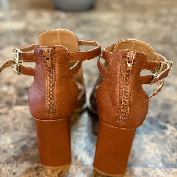 NY &Co Brown Leather Chunky Heel Peep-Toe Shoes - Picture 4 of 6